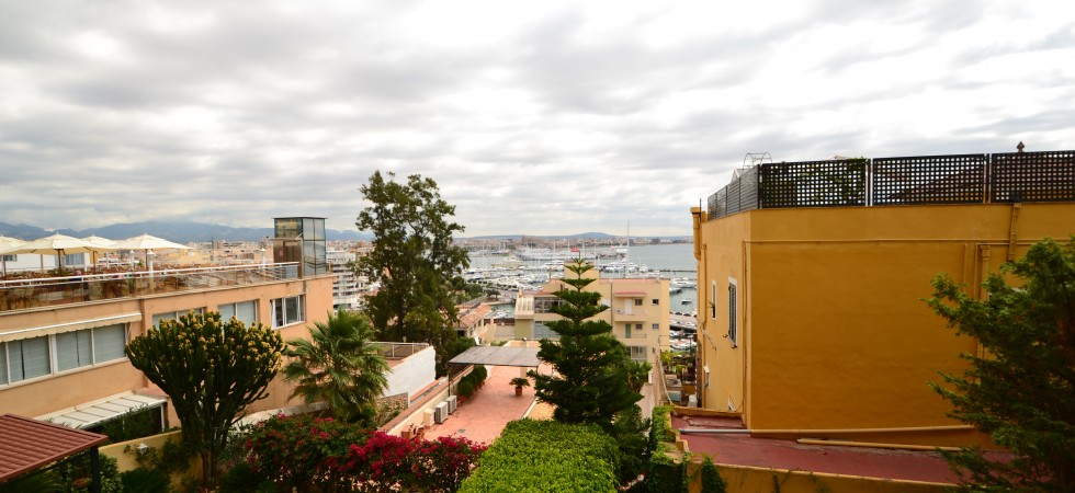 For Sale – Luxury Apartment with views of Palma Bay and Cathedral in Bonanova
