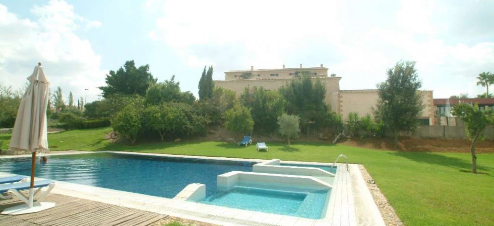 Hotel for Sale Mallorca – 25 Bedroom Country Property with Golf Course – Only 30 Mins from Palma!