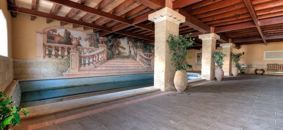 Hotel for Sale Mallorca – 25 Bedroom Country Property with Golf Course – Only 30 Mins from Palma!