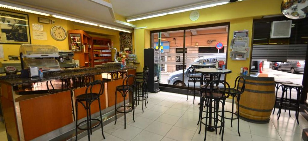 Cafeteria and Delicatessen For Sale in Palma – Leasehold (Traspaso) – Price Reduced!