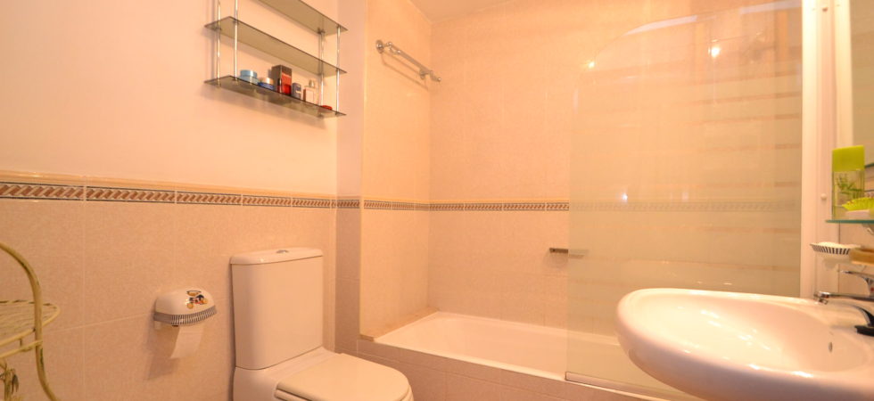 Ground Floor Apartment with Garden, Swimming Pool & Parking in Portixol Palma