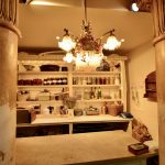 Retail Shop in Iconic Building in Prime Location of Palma Old Town – Leasehold (Traspaso)