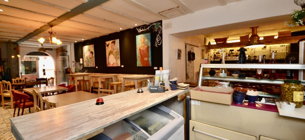 Wine Bar for Sale in Palma Old Town – Leasehold (Traspaso)